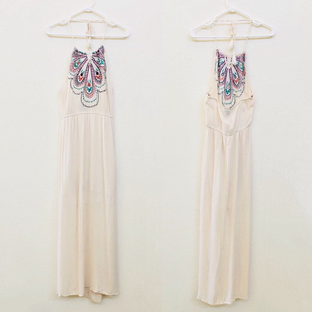 🐰 3/$26! Forever 21 boho chic halter maxi dress
